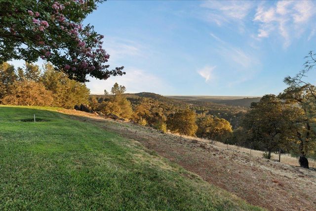 11289 Hutto Rd, Smartsville, CA 95977