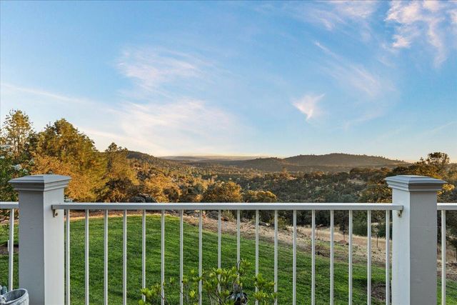 11289 Hutto Rd, Smartsville, CA 95977