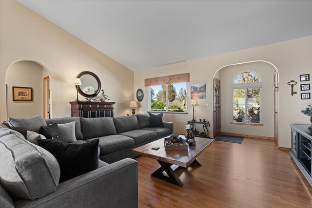 11289 Hutto Rd, Smartsville, CA 95977