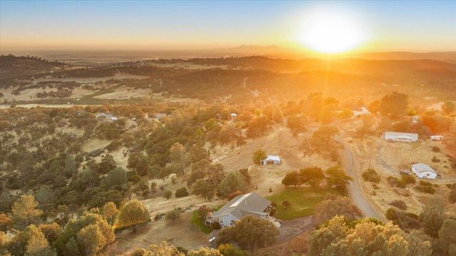 11289 Hutto Rd, Smartsville, CA 95977
