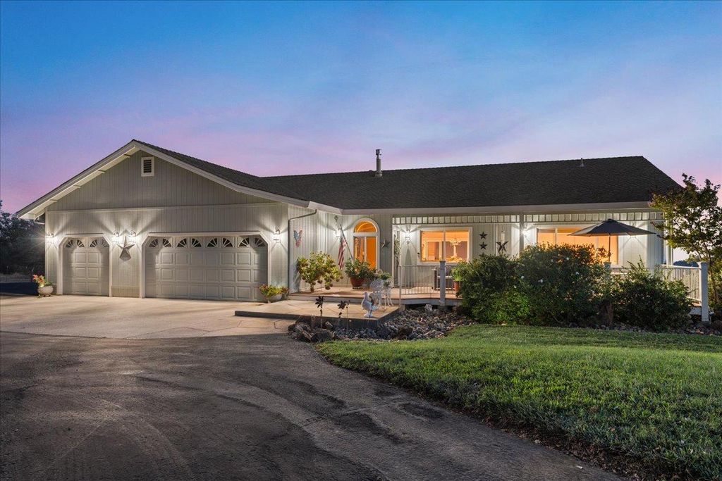 11289 Hutto Rd, Smartsville, CA 95977