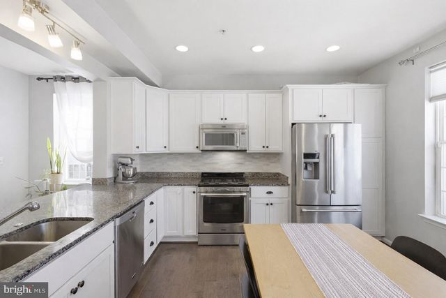 16 MUSTANG DR, La Plata, MD 20646