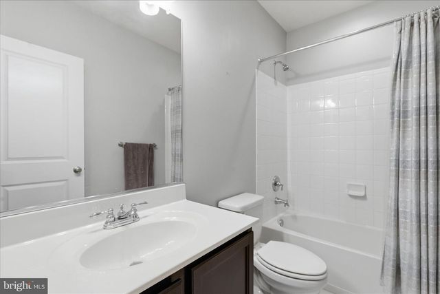 16 MUSTANG DR, La Plata, MD 20646