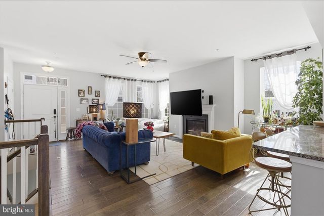 16 MUSTANG DR, La Plata, MD 20646