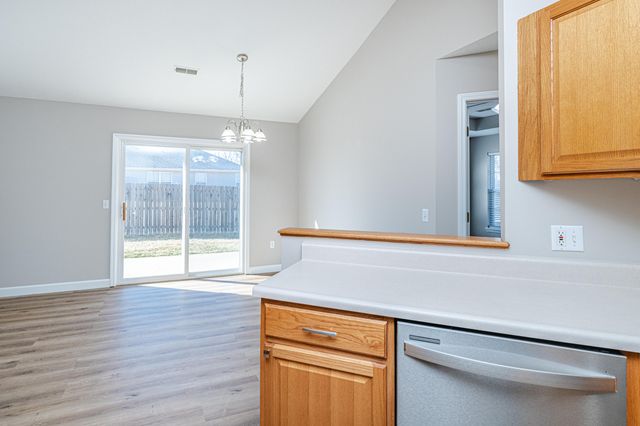 6259 N WATER CRESS CIR, Columbia, MO 65202