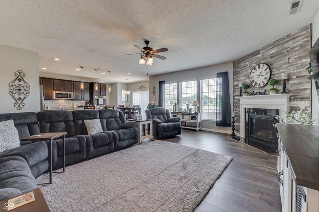 10441 Oxer Drive, Fishers, IN 46040