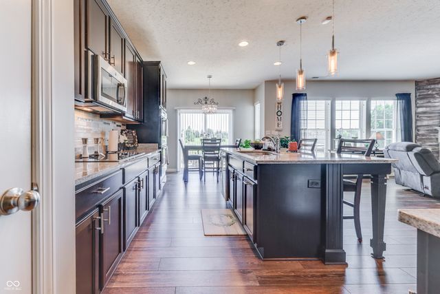 10441 Oxer Drive, Fishers, IN 46040