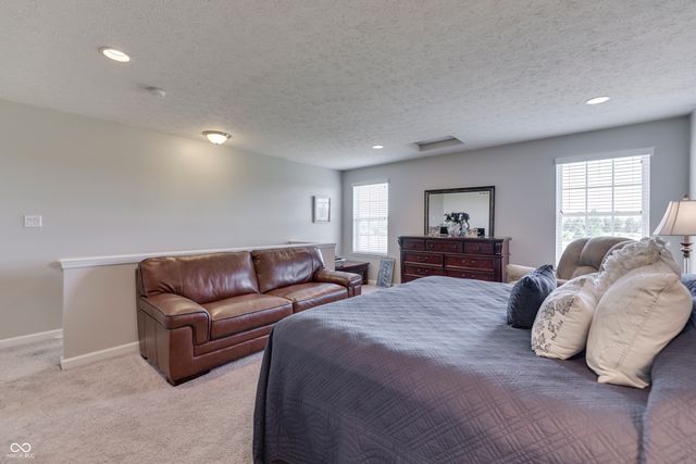 10441 Oxer Drive, Fishers, IN 46040