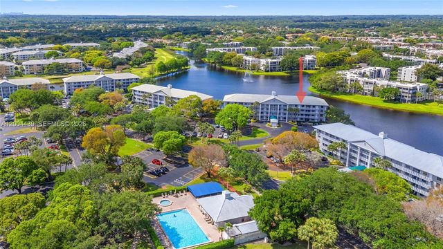 1524 Whitehall Dr 405, Davie, FL 33324