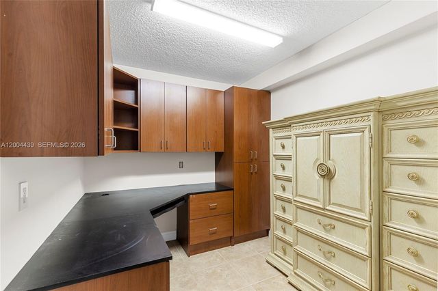 1524 Whitehall Dr 405, Davie, FL 33324