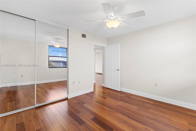 1524 Whitehall Dr 405, Davie, FL 33324