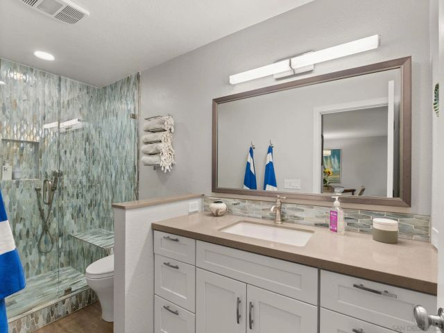 999 N Pacific D211, Oceanside, CA 92054
