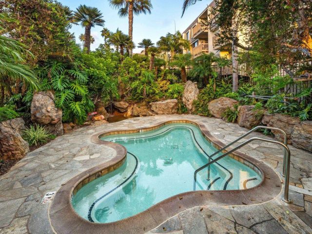 999 N Pacific D211, Oceanside, CA 92054