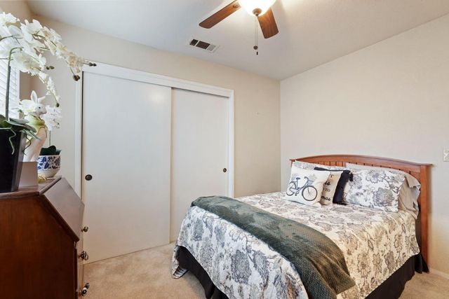 1623 Sutter Ln, Lodi, CA 95240