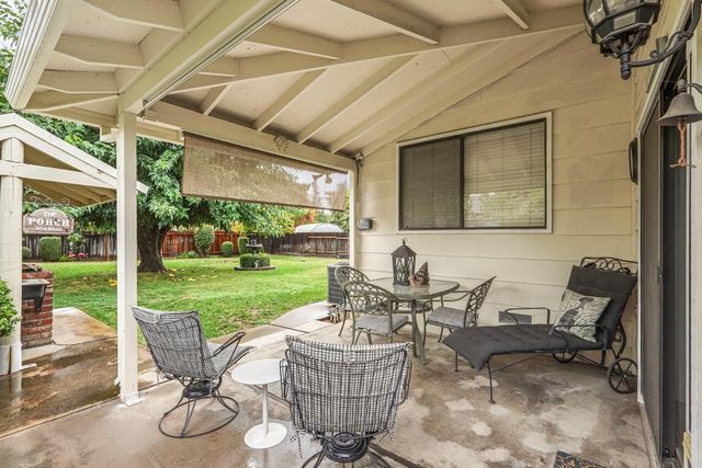 1623 Sutter Ln, Lodi, CA 95240