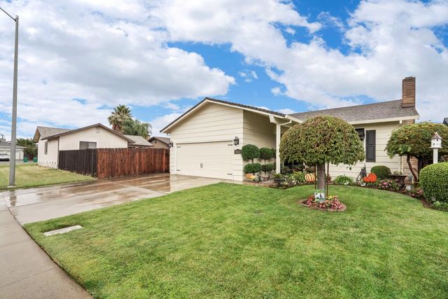 1623 Sutter Ln, Lodi, CA 95240