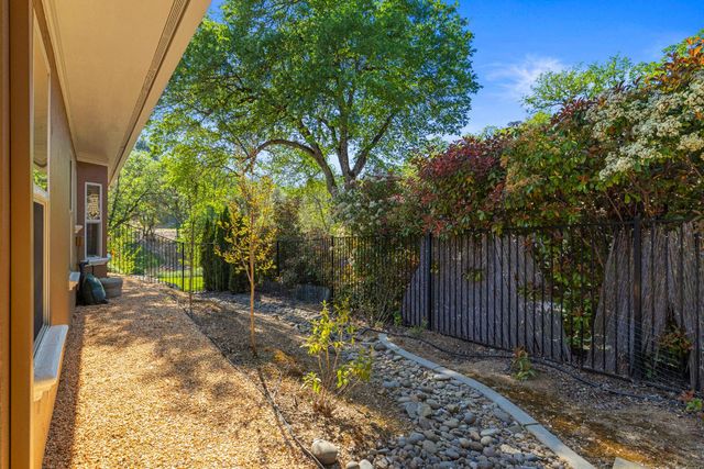 2311 Fieldstone Dr, Placerville, CA 95667