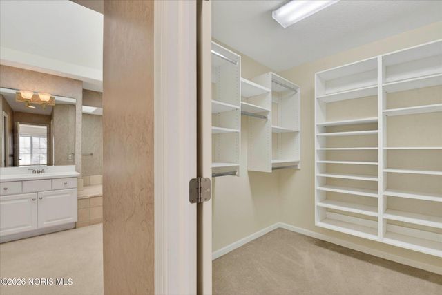 6934 Cedar Creek Lane, Toledo, OH 43617