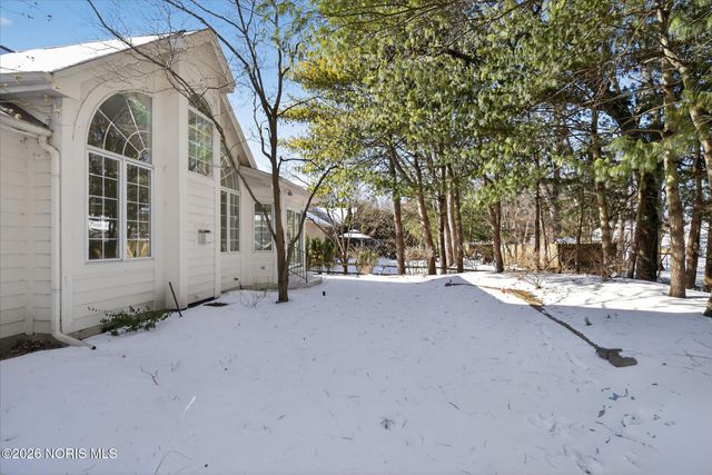 6934 Cedar Creek Lane, Toledo, OH 43617