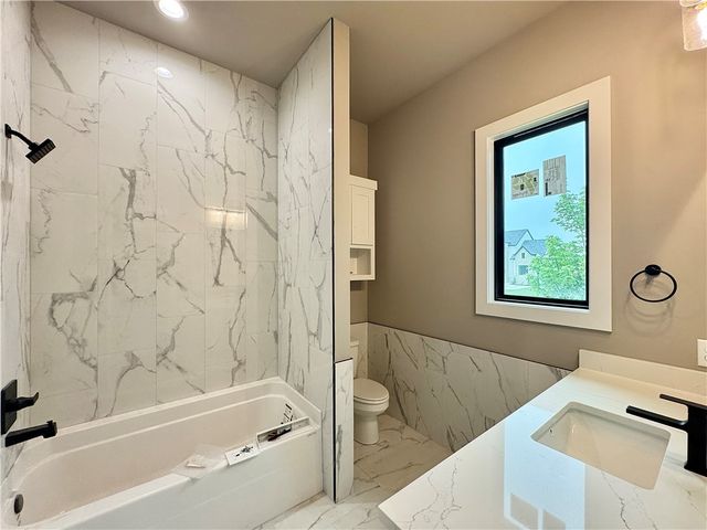 3807 SW Limelight Lane, Bentonville, AR 72713