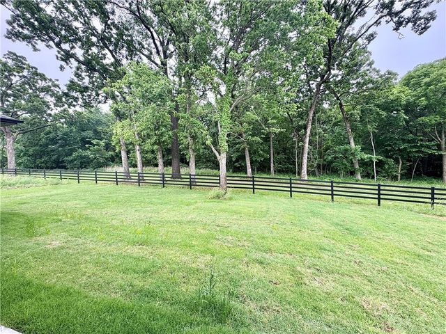 3807 SW Limelight Lane, Bentonville, AR 72713