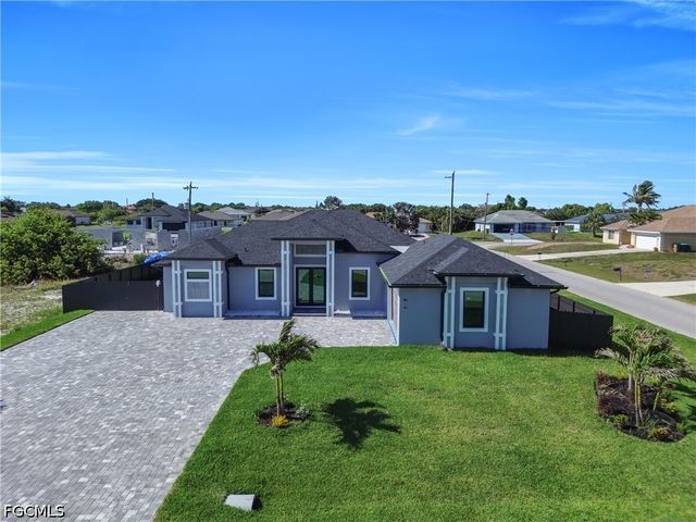 1125 NE 14th TER, Cape Coral, FL 33909