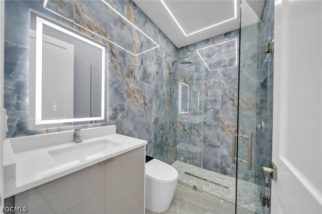 1125 NE 14th TER, Cape Coral, FL 33909