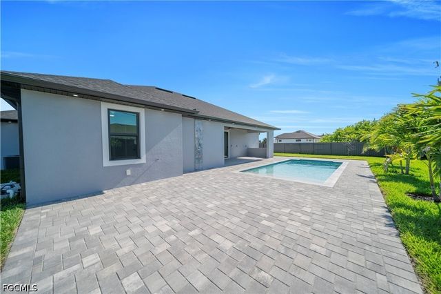1125 NE 14th TER, Cape Coral, FL 33909