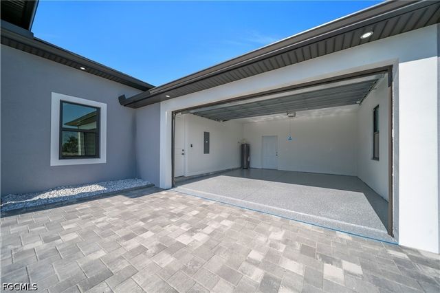 1125 NE 14th TER, Cape Coral, FL 33909