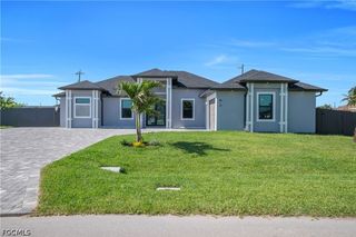1125 NE 14th TER, Cape Coral, FL 33909