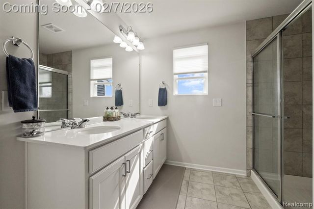 4112 Nottingham Circle, Clarkston, MI 48346