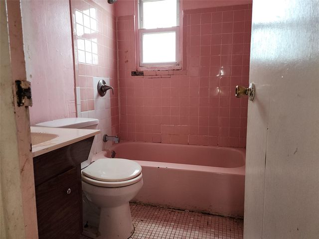 10240 220th Street, Queens Village, NY 11429