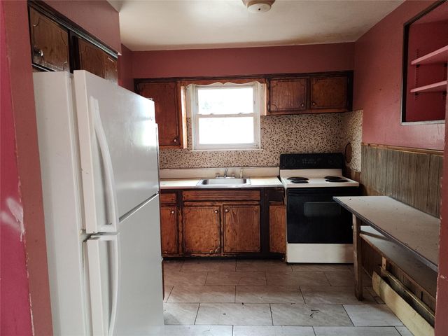 10240 220th Street, Queens Village, NY 11429