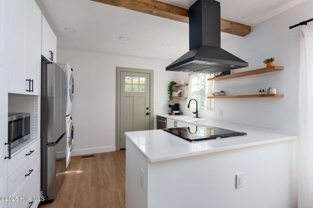 705 Ivey Circle, Wilmington, NC 28401