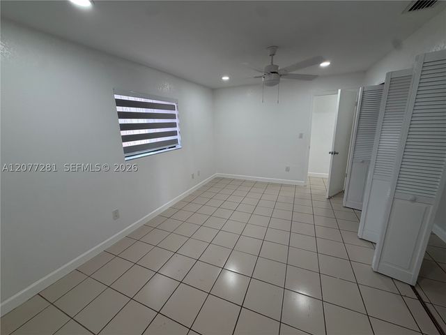 9986 SW 2nd St, Miami, FL 33174