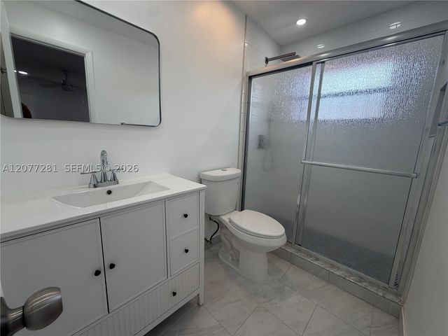 9986 SW 2nd St, Miami, FL 33174