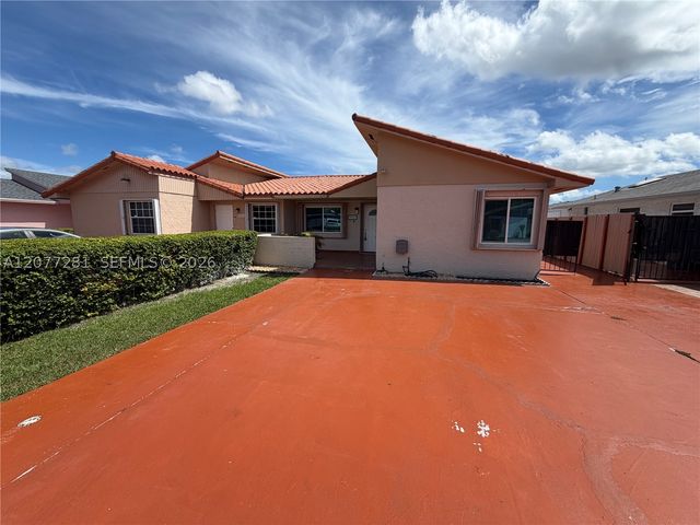 9986 SW 2nd St, Miami, FL 33174