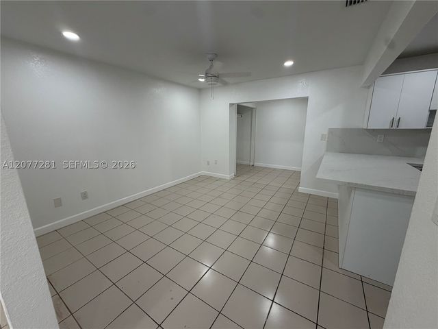 9986 SW 2nd St, Miami, FL 33174