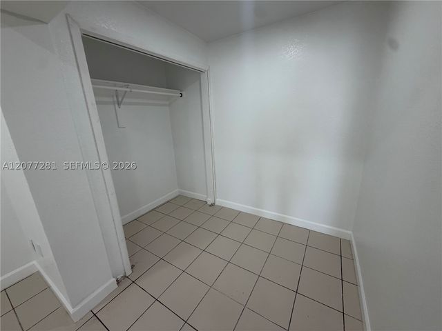 9986 SW 2nd St, Miami, FL 33174