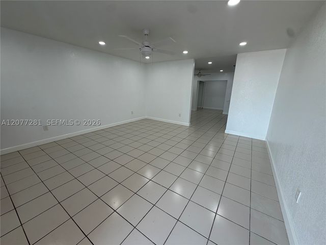 9986 SW 2nd St, Miami, FL 33174