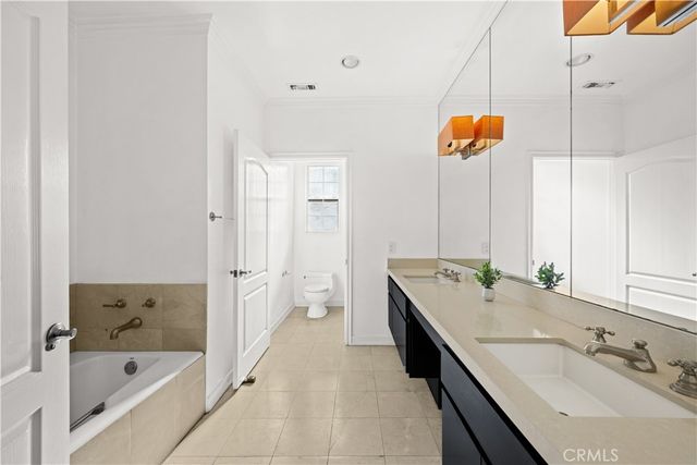 128 N Swall Drive 304, Los Angeles, CA 90048