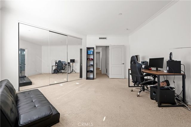 128 N Swall Drive 304, Los Angeles, CA 90048