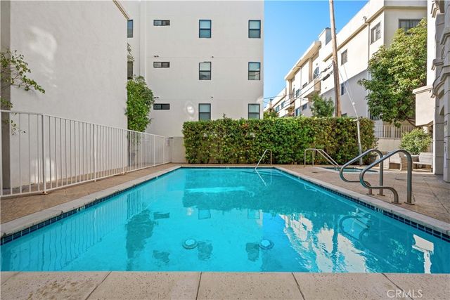 128 N Swall Drive 304, Los Angeles, CA 90048
