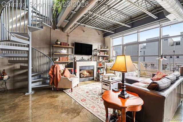 322 E Harrison Avenue, Royal Oak, MI 48067