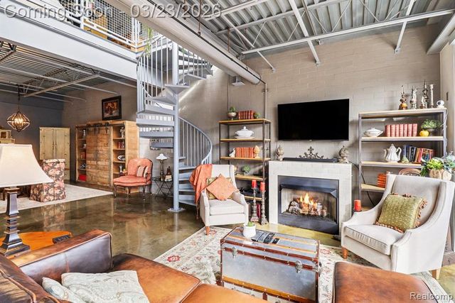 322 E Harrison Avenue, Royal Oak, MI 48067