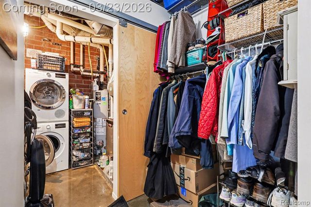 322 E Harrison Avenue, Royal Oak, MI 48067