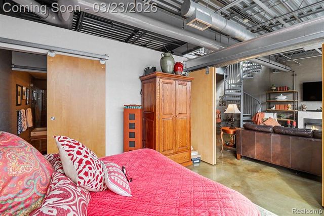 322 E Harrison Avenue, Royal Oak, MI 48067