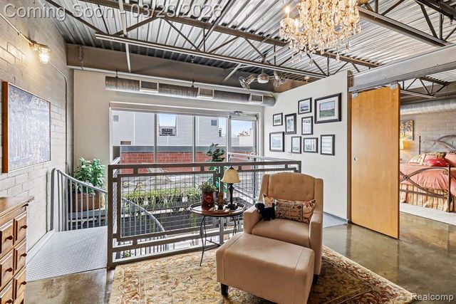 322 E Harrison Avenue, Royal Oak, MI 48067