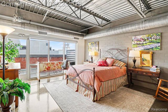 322 E Harrison Avenue, Royal Oak, MI 48067