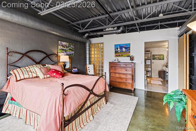 322 E Harrison Avenue, Royal Oak, MI 48067